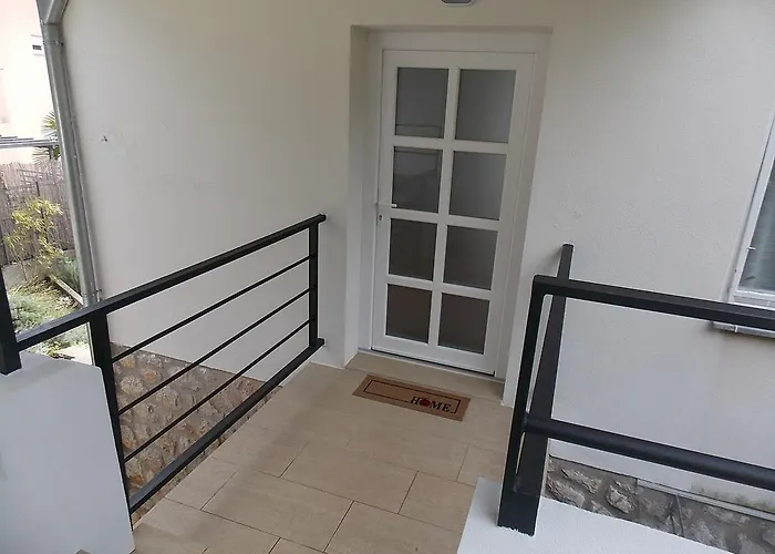 Ellalinda Опатия